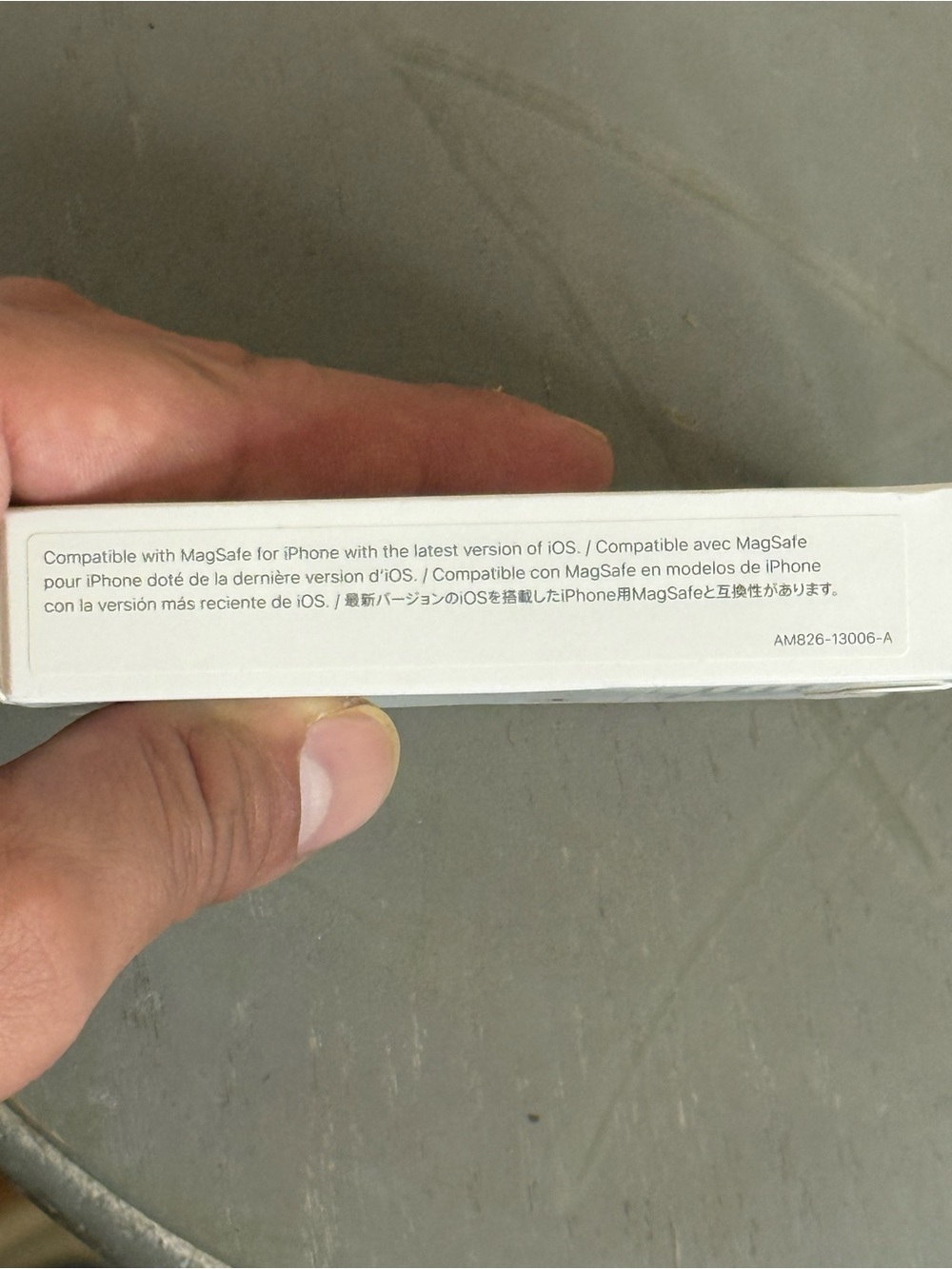 Apple MagSafe Charger - White and Silver - Picture 5 of 5